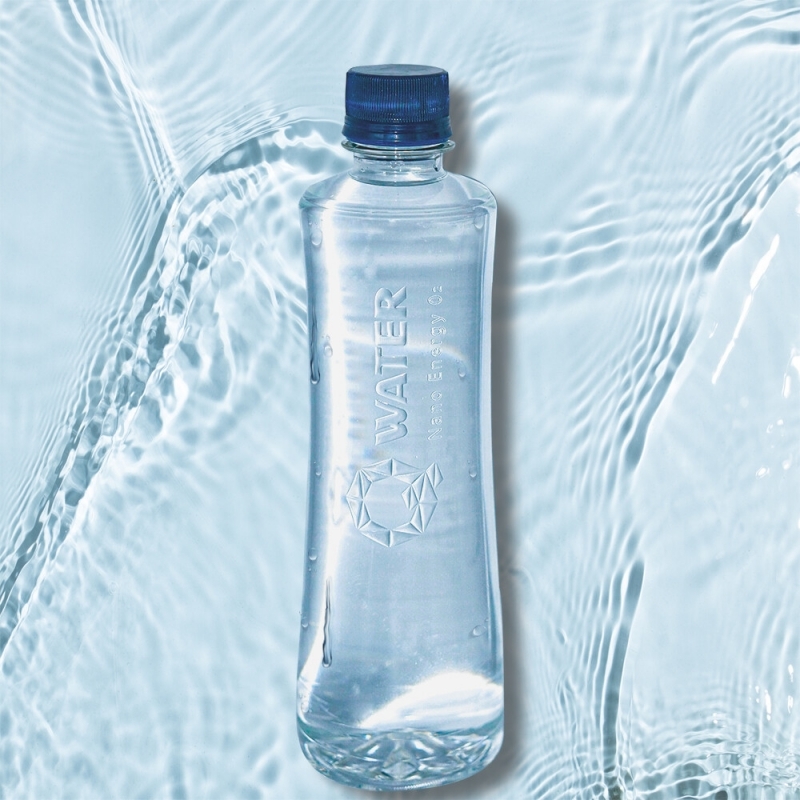 마켓Q,큐워터 블루 Q water BLUE 500ml 20병입, 나노에너지 증류수 산소수 가공음료 체질개선 빠른흡수 기능성물,증류공법으로 탄생한 순수한 에너지수로 물 클러스터가 작아 체내 흡수력이 뛰어난 산소수입니다. 미국에는 디톡스 음료로, 일본에는 치료수로, 중국에는 마시는 화장수와 미스트원료로 수출하였습니다.,,35764,큐워터, qwater, 나노수, 에너지수, 산소수, 증류수, 건강에좋은물, 고급생수, 노폐물배출, 체질개선, 빠른흡수, 디톡스음료,식품 > 생수/커피/음료/유제품